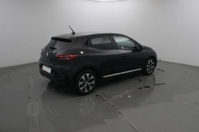 Clio image 5