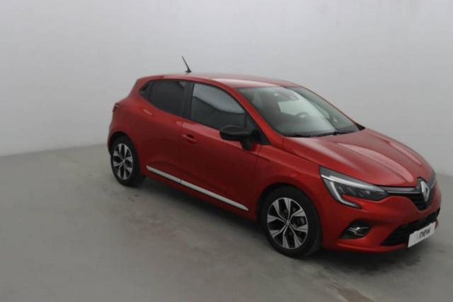 Clio image 9