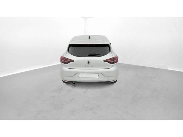 Clio image 9