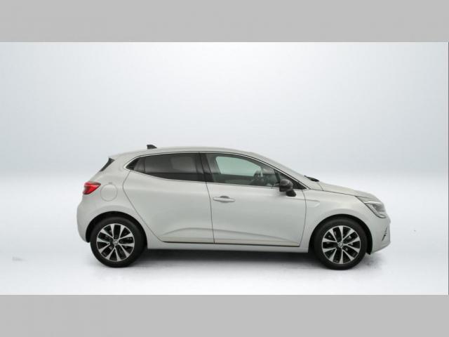 Clio image 7