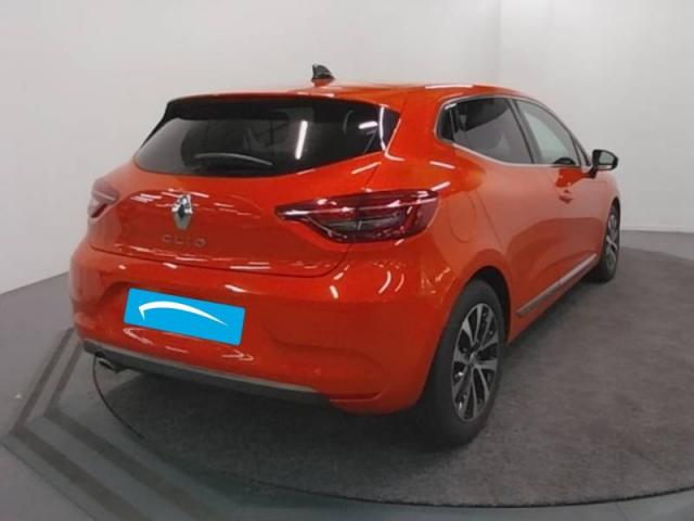 Clio image 9