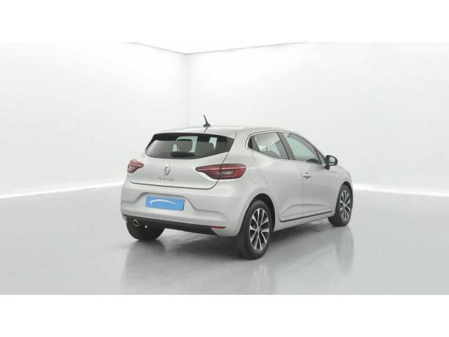 Clio image 9