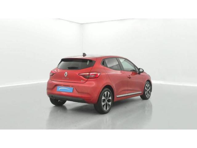 Clio image 6