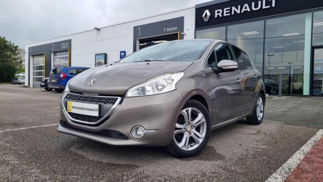 Peugeot 208 1.6 E-Hdi115 Fap Féline 5p