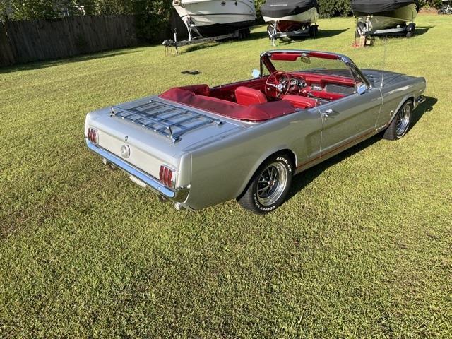 Mustang Convertible image 2