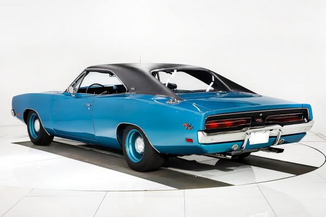Charger image 9