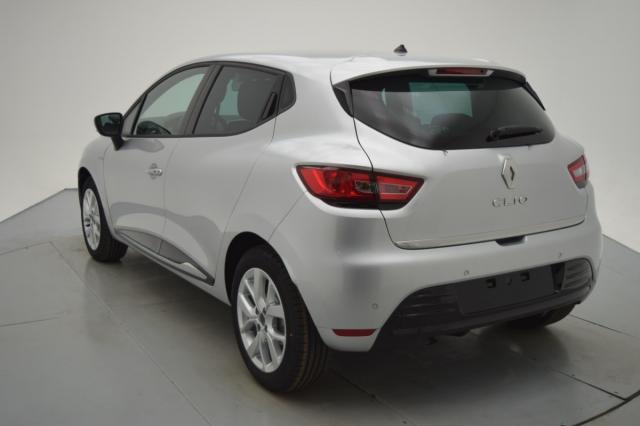 Clio image 3