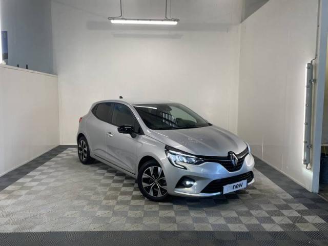 Clio image 3