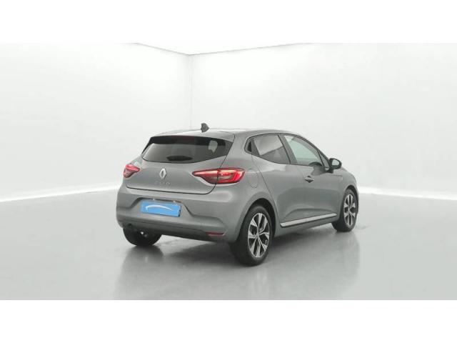 Clio image 3