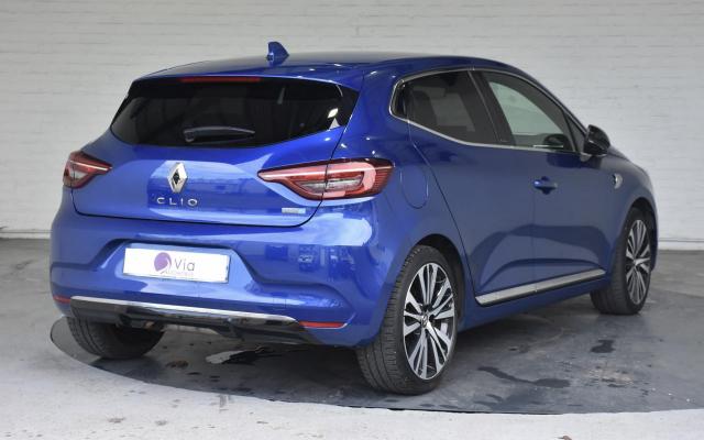 Clio image 2