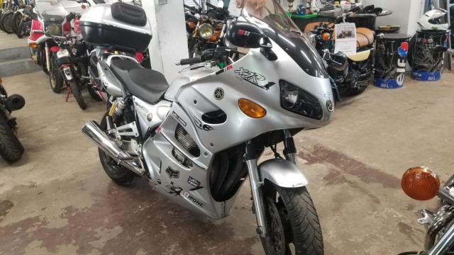 Xjr 1300 Yamaha Gris image 4