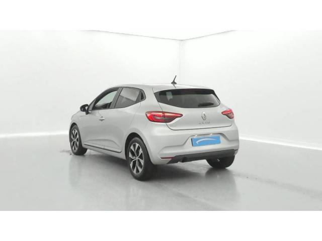 Clio image 9