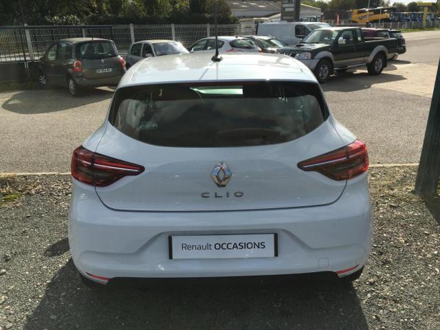 Clio image 9