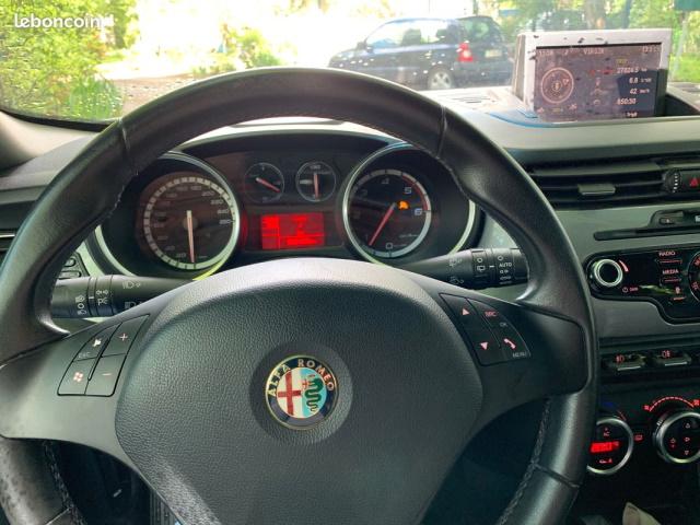 Alfa Romeo Giulietta image 4