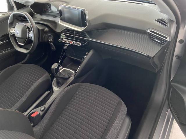 Peugeot 208 image 4