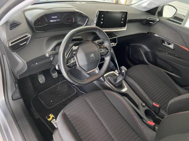 Peugeot 208 image 2