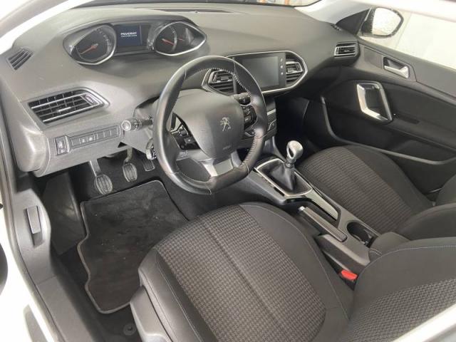 Peugeot 308 image 9