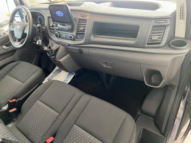 Ford Transit image 4