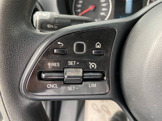 Mercedes Benz Sprinter image 9