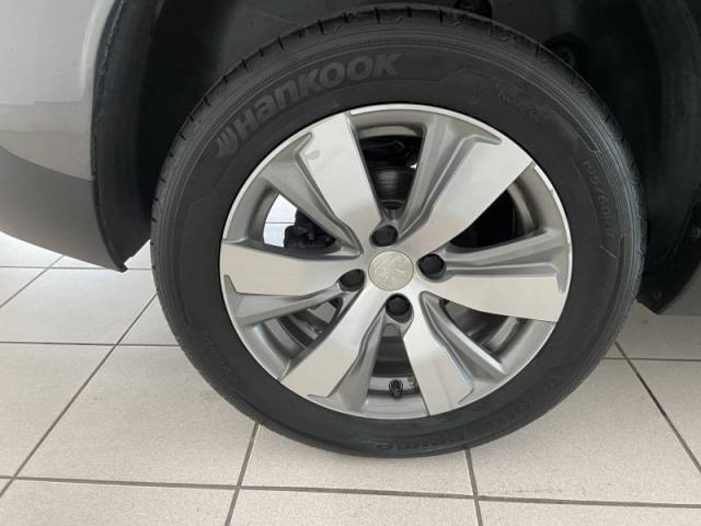 Peugeot 2008 image 6