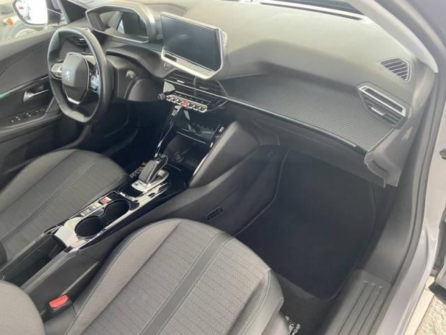 Peugeot 2008 image 4