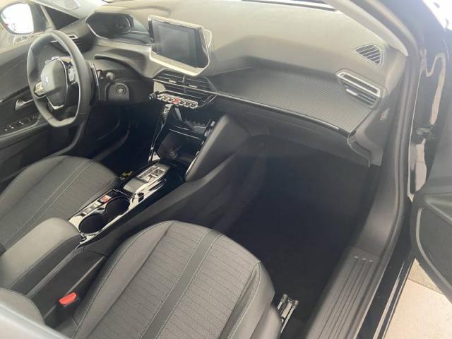 Peugeot 2008 image 5