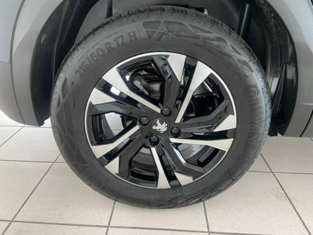 Peugeot 2008 image 8