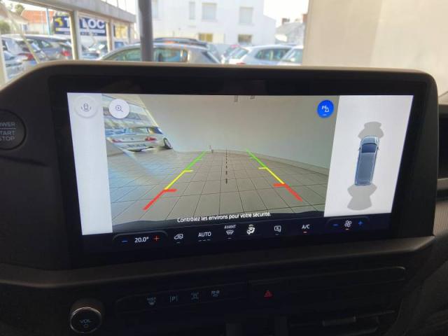 Ford Transit image 8