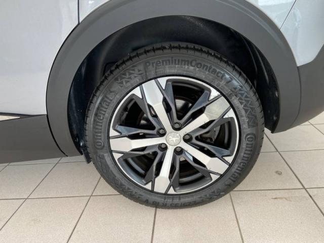 Peugeot 5008 image 2