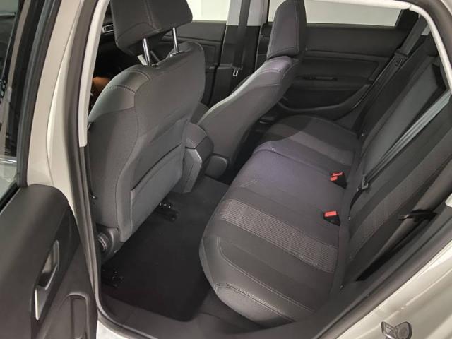 Peugeot 308 image 1