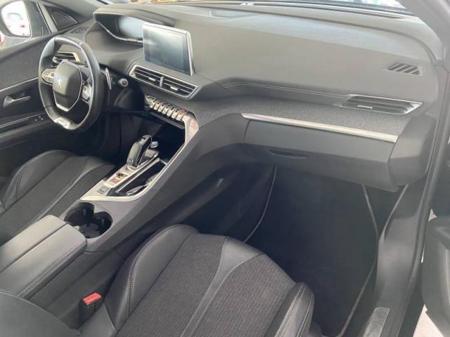 Peugeot 3008 image 8