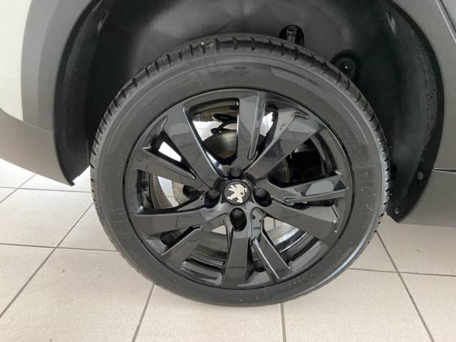 Peugeot 2008 image 5