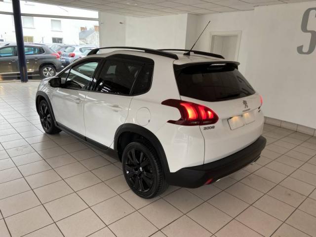 Peugeot 2008 image 3