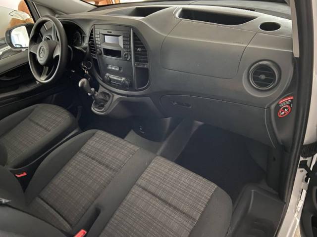 Mercedes Benz Vito image 9