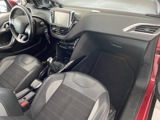 Peugeot 2008 image 9
