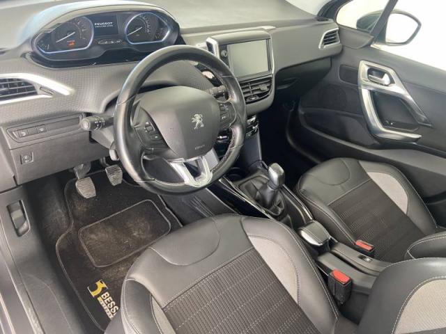 Peugeot 2008 image 3
