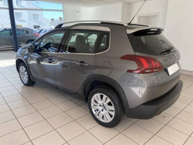 Peugeot 2008 image 1