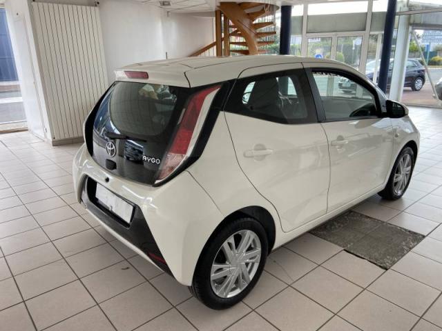 Toyota Aygo image 9