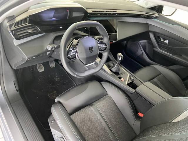 Peugeot 308 image 9