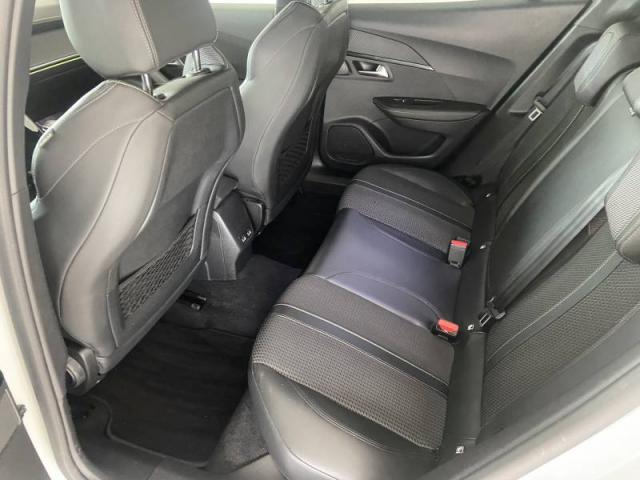 Peugeot 2008 image 1