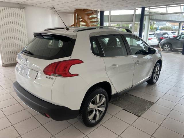 Peugeot 2008 image 6