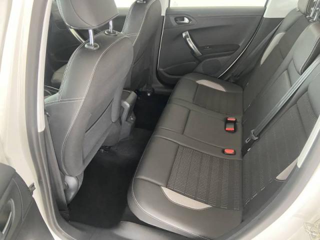 Peugeot 2008 image 1