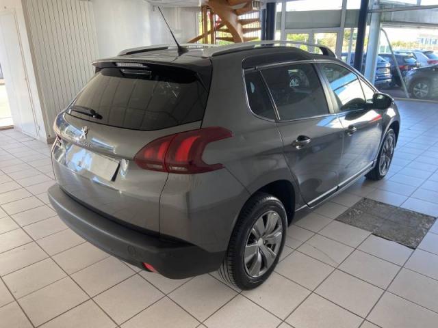 Peugeot 2008 image 1