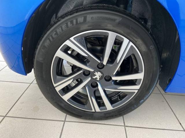 Peugeot 208 image 6