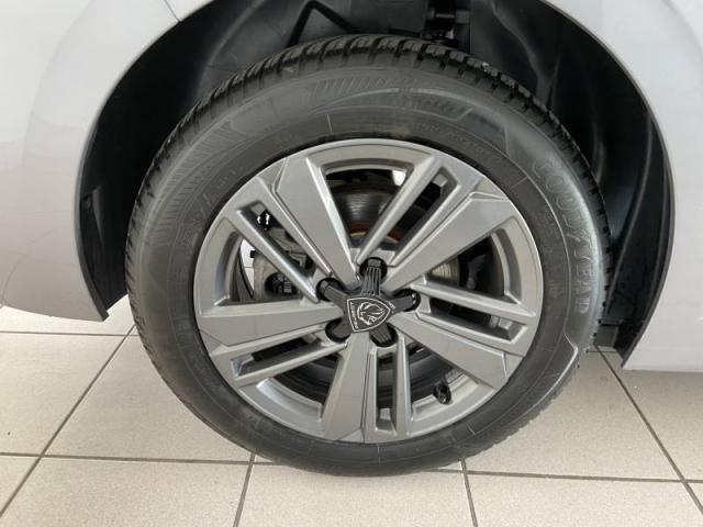 Peugeot 308 image 9