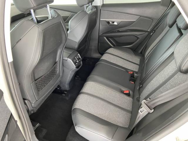 Peugeot 3008 image 8
