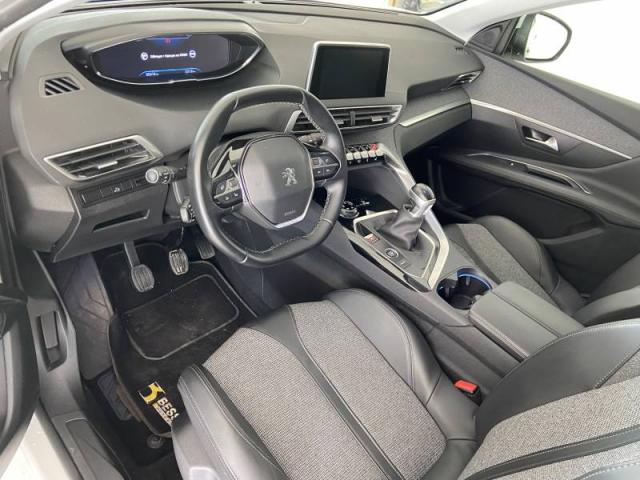 Peugeot 3008 image 1