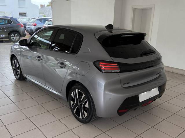 Peugeot 208 image 2