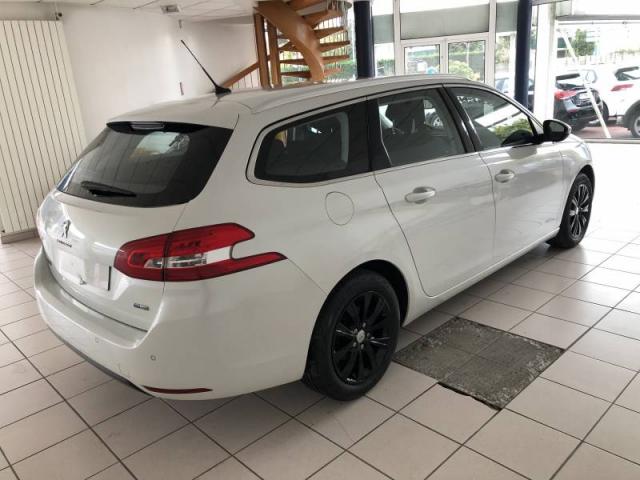 Peugeot 308 image 8