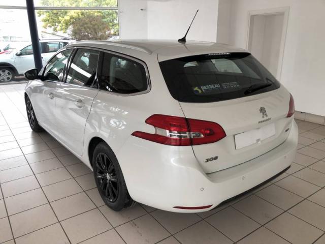 Peugeot 308 image 6